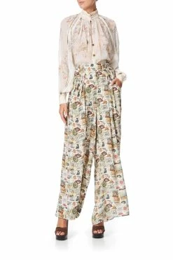 WIDE LEG PANT WITH GATHERED POCKETS WISH YOU WERE HERE -clothing shop camilla wide leg pant with gathered pockets wish you were here 2 c7310bf6 0e37 4f95 8457 01cd1bd5ae8c