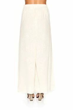 WIDE LEG TROUSER WITH FRONT POCKETS DENTELLE BLANCHE -clothing shop camilla wide leg trouser with front pockets dentelle blanche 6