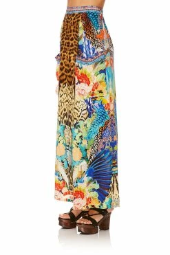 WIDE LEG TROUSER WITH FRONT POCKETS SPACE COWGIRL -clothing shop camilla wide leg trouser with pockets space cowgirl 3 1024x1024 2x 5ce55fe5 cba5 4532 8768 134fbf657ae1