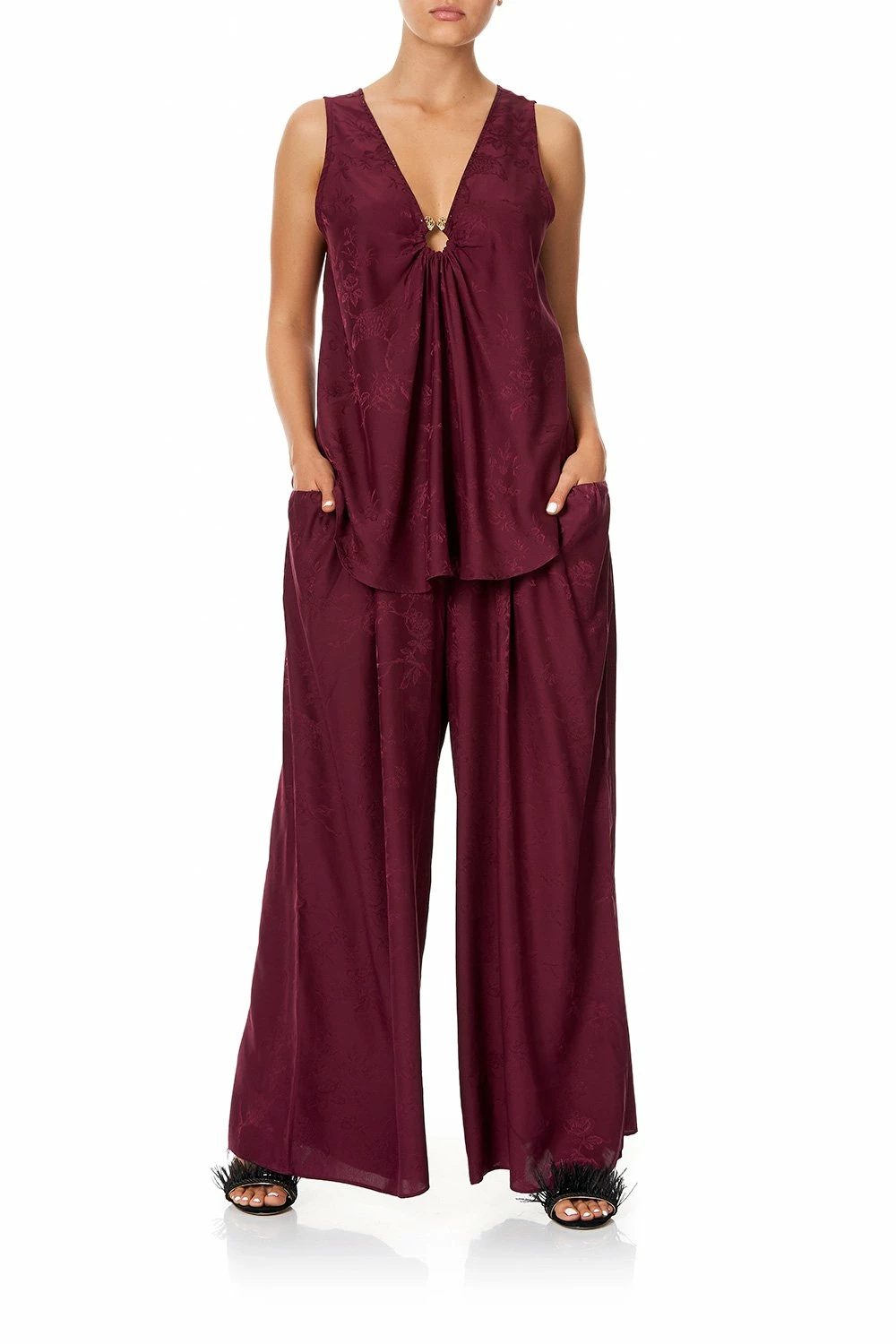 WIDE LEG PANT WITH GATHERED POCKETS BURGUNDY 4 WIDE LEG PANT WITH GATHERED POCKETS BURGUNDY - Image 4