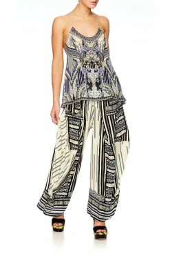 WIDE LEG TROUSER WITH POCKETS BETWEEN THE LINES