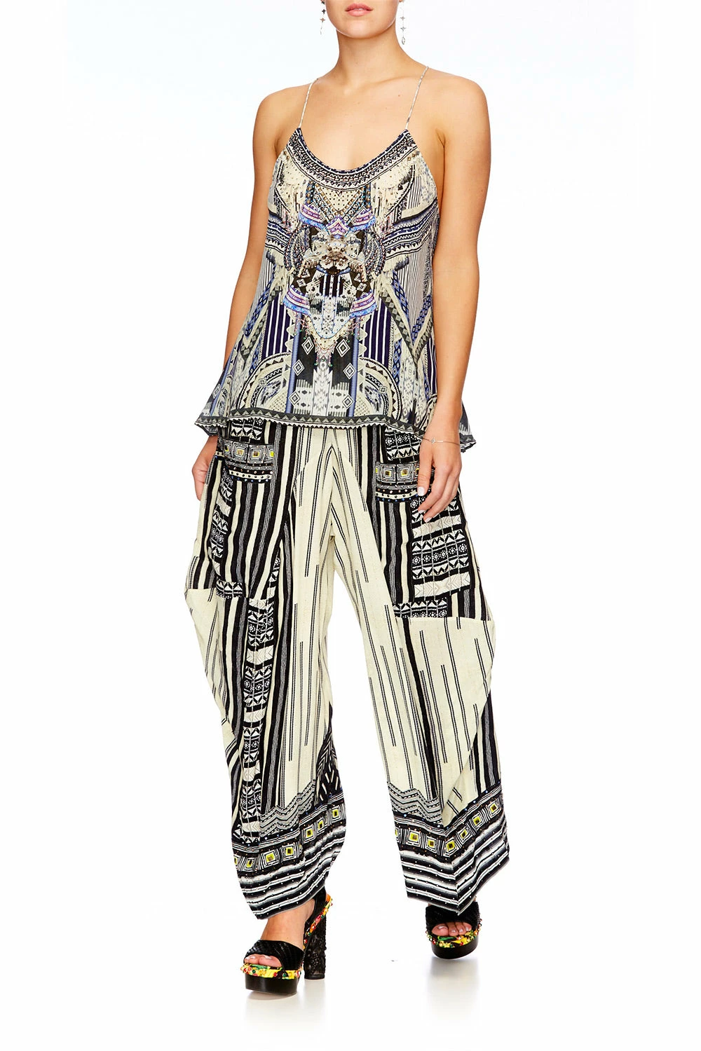 WIDE LEG TROUSER WITH POCKETS BETWEEN THE LINES 4 WIDE LEG TROUSER WITH POCKETS BETWEEN THE LINES - Image 4