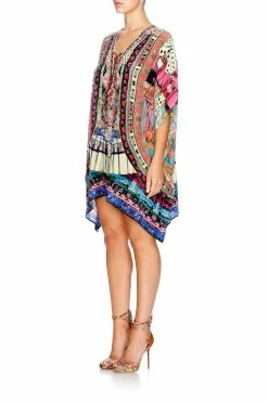 SHORT LACE UP KAFTAN ABOUT A GIRL -clothing shop shot 31 353 2 f47d9bf5 bb45 4162 ae31 85947e5d91e2